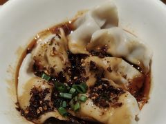 -诚铭记·虾仁汤包·成都小吃(融创店)