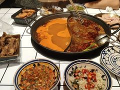 -旧街市鲜货老火锅(大光路店)