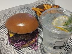 -TRIPS BURGER(大钟寺店)