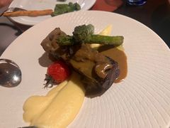 -卡佩罗意大利餐厅及酒吧Al Cappello Trattoria