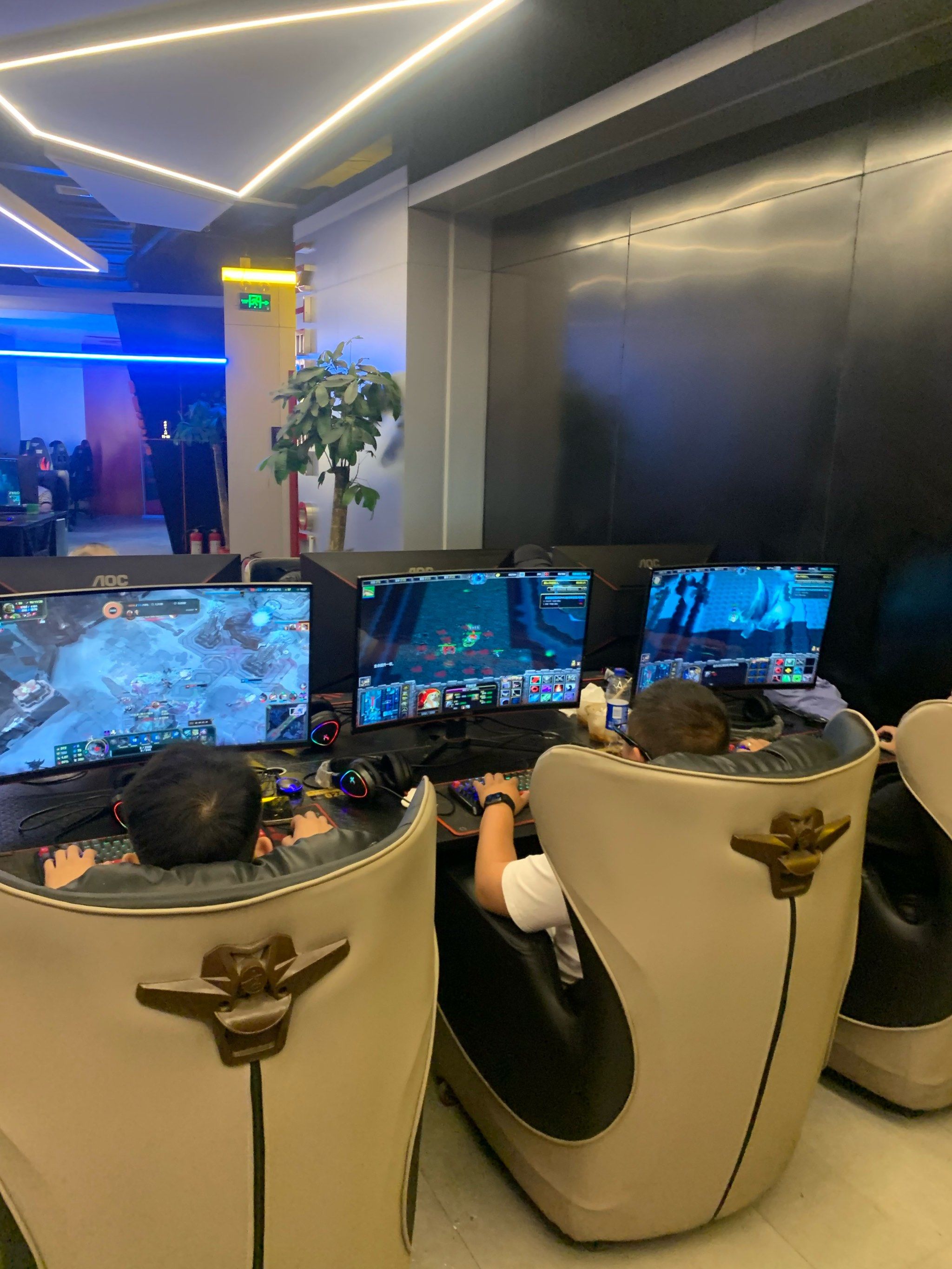 环境不错的网咖