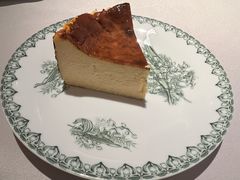 招牌巴斯克黑芝士蛋糕-艾雷牛排馆 LA.Prime Steakhouse