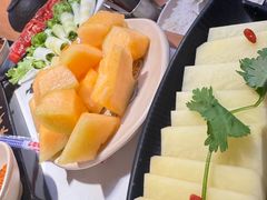 -老牌坊云南鱼豆花火锅(哈西万达店)