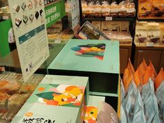 面包甜点陈列柜-仟吉(南湖店)