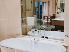 -上海佘山世茂艾美酒店