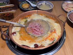 -洱火云南酸菜牛肉火锅(石景山当代商城店)