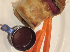 惠灵顿-食间牛排(湖西路店)