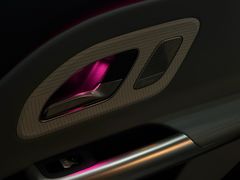 -天津波士信达奔驰4S店(卫津南路店)