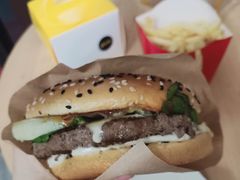 安格斯厚牛堡-麦当劳(城西银泰店)