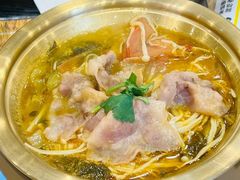 -老娘舅餐厅(黄龙体育中心店)