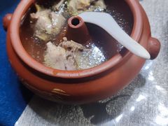 -洱海人家餐厅(仙足岛店)