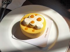 椰子凤梨百香果-Fridi Patisserie Cafe