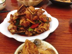 -胡子饮食店
