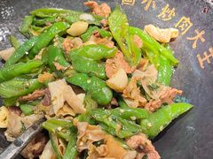 -费大厨辣椒炒肉(高铁吾悦广场店)