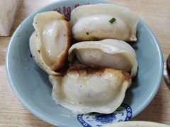祥记经典锅贴-祥记汤圆(东宝兴路店)