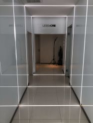 -LESSMORE科技头皮理容中心