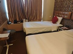 -香港华美达海景酒店