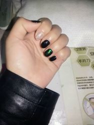 -NEW LOOK-绿麓 · 美甲美睫脱毛工作室