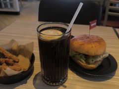 -必胜客(绿地新都会店)