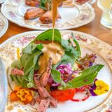 绿岛也太会了吧！北京路骑楼里的浪漫下午茶！