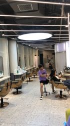 -PE SALON 