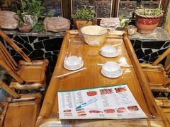 靠窗位-可可大虾武汉土菜大排档(万松园1店)