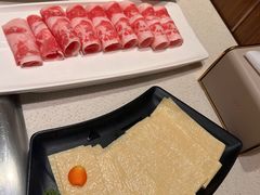 -海底捞火锅鲜切牛肉主题店(长寿路店)