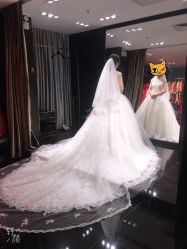 点击看大图 -GRACE KELLY婚纱与礼服(北京店)