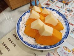 -广信牛奶甜品世家(台东店)