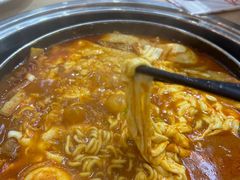 -三清洞摩西韩式年糕火锅(威高广场店)
