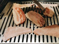 -臻牛烤肉