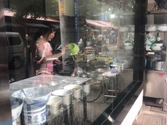 -白翔甜食店