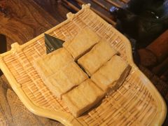 -老牌坊云南鱼豆花火锅(哈西万达店)