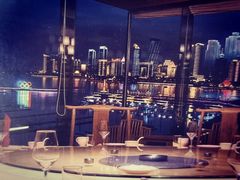 -青岛海尔洲际酒店