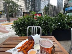 -京A Taproom·精酿餐吧(CBD店)