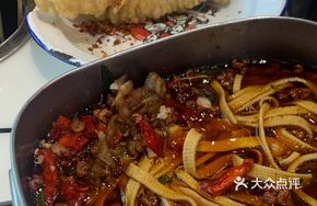 Spicy Frog Legs Stir-fry