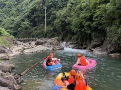 -安吉龙王山峡谷漂流