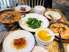 -香山湖家家宴(中山陵店)