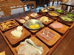-银米·云南传统过桥米线(双廊黑金冠店)