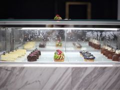 -UNI UNI(环亚凯瑟琳店)