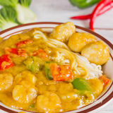 专治没胃口的咖喱海鲜面，好吃到舔盘！🍜
