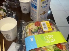 -盒马鲜生(杭州运河上街店)