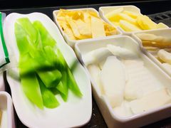 -三个四川人火锅(华联商厦店)