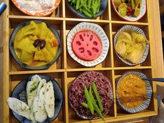 -轻蔬不用等·素食(江苏路店)