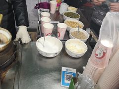 -马杰金城马爷牛奶鸡蛋醪糟·清真(正宁路店)