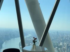 -广州塔卢特斯法国旋转餐厅