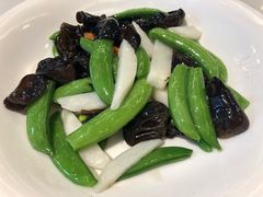 甜豆云耳炒山药-鹿港小镇(金虹桥国际中心店)