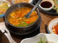 -明洞阿姨·韩式酱蟹烤肉·创意料理(三元桥店)