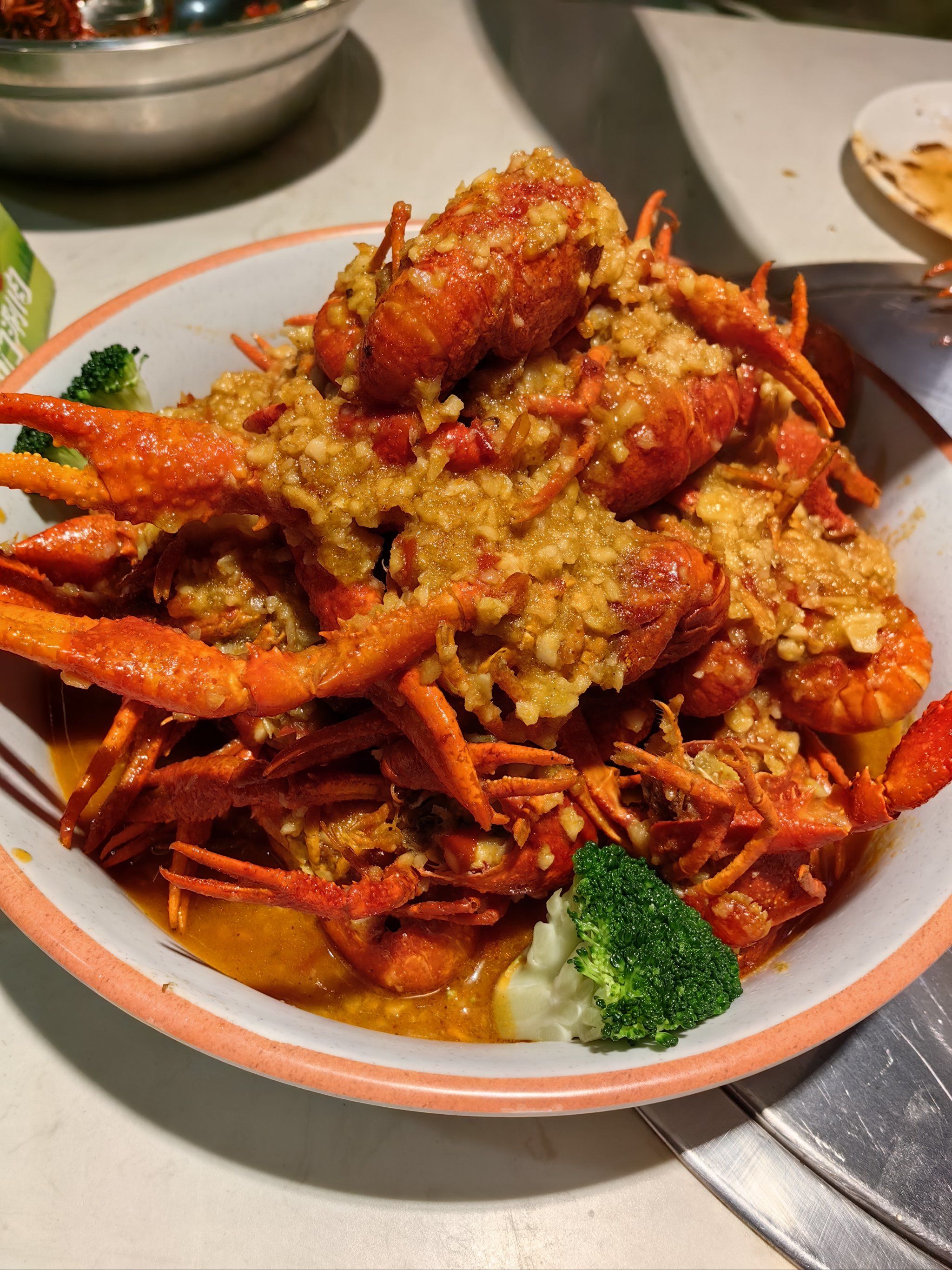 性价比很高,对得起这个评分!金汤蒜泥小龙虾剪了头