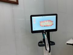-维乐口腔(美维云门诊陆家嘴店)